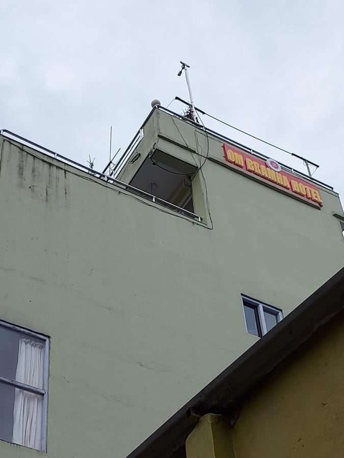Om Bramha Hotel Katmandu Zewnętrze zdjęcie
