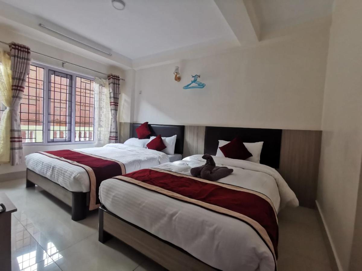 Om Bramha Hotel Katmandu Zewnętrze zdjęcie